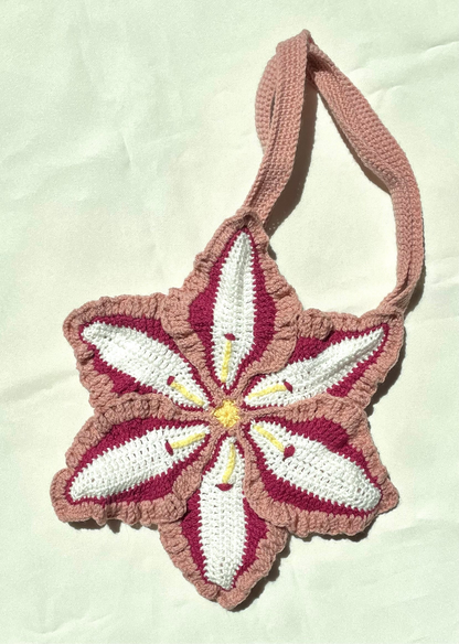 Sac Lily